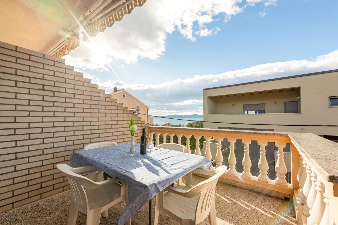 Family Friendly Seaside Apartments Kozino, Zadar - 5749 Petrčane Extérieur photo